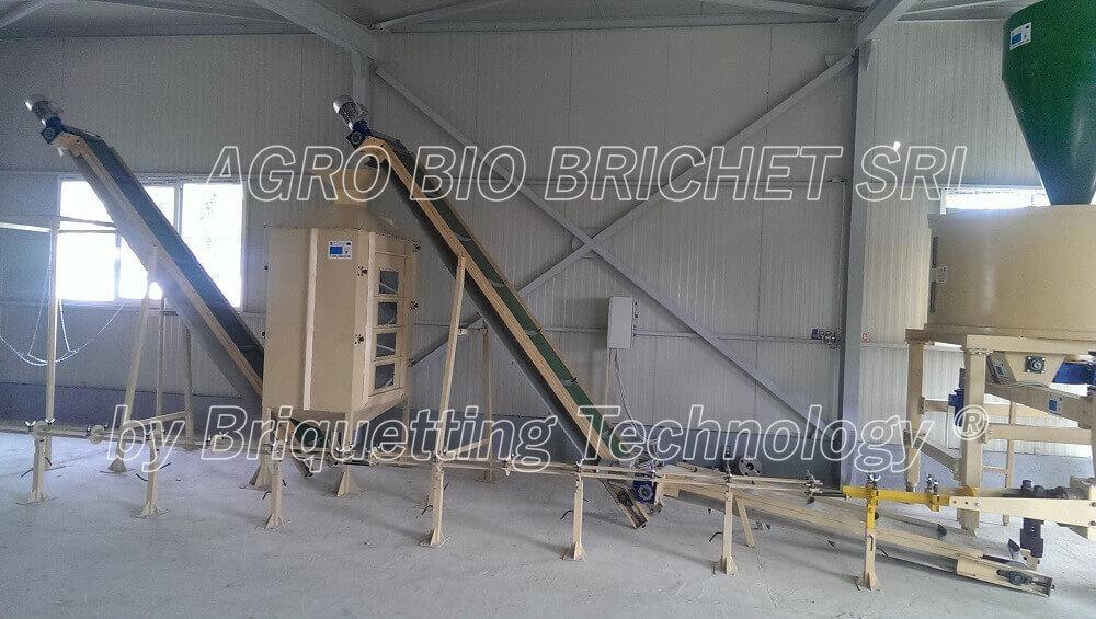 Briquetting press in Ariciu