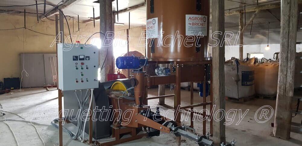 Straw briquetting line in Dumbraveni