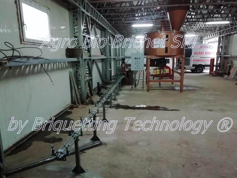 Briquetting line for straw briquettes in Maeriste, Salaj