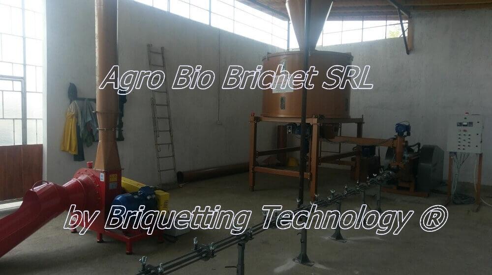 Straw briquetting line in Parscoveni