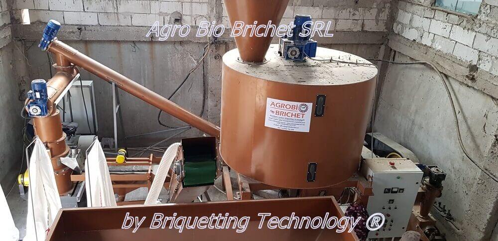 Briquetting and pelletizing line from Beiu straw