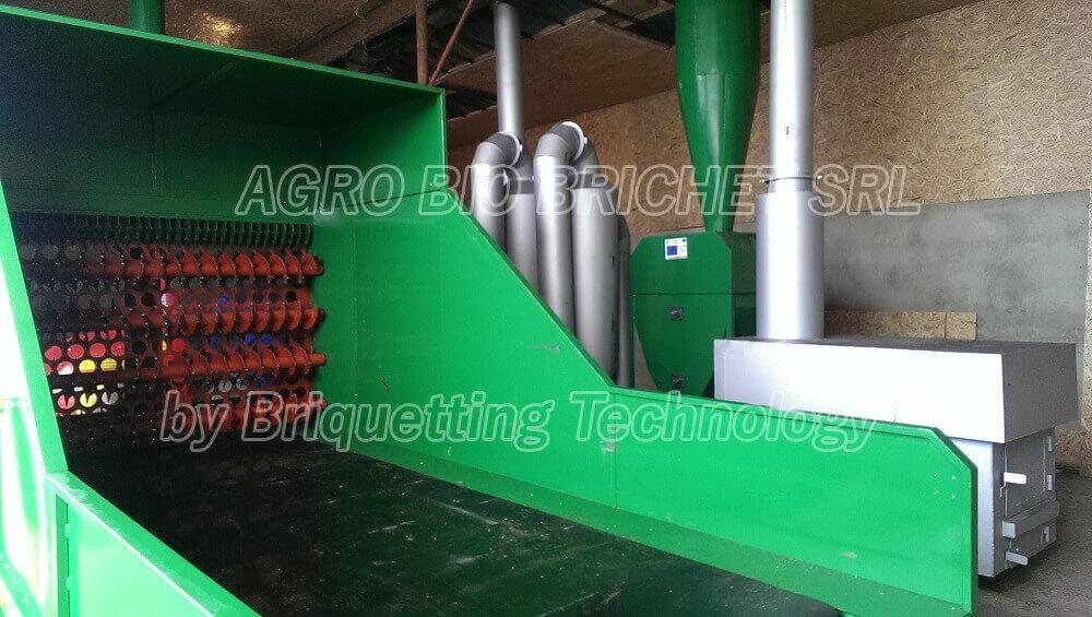 Straw shredder