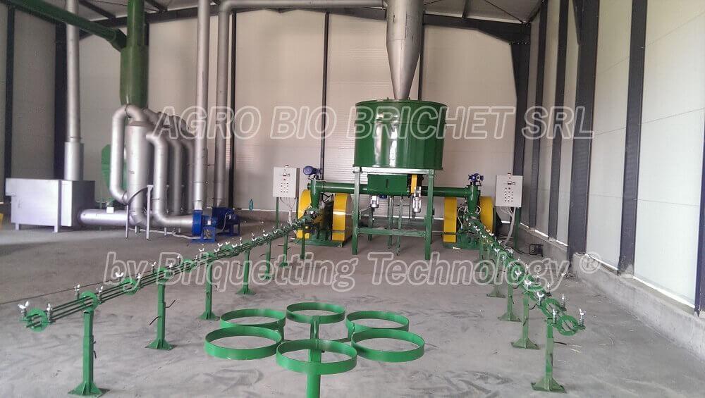 Bale shredder for straw in Zoita